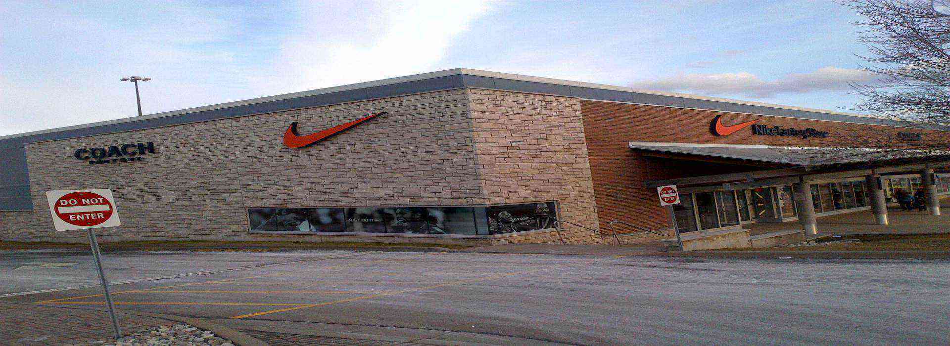 nike outlet scarborough